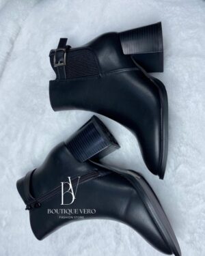 Bottines Noires à Talon Carré